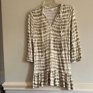 Neutral Tie-Dye V-Neck Ruffle Tunic